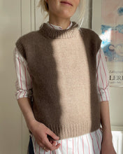 Indlæs billede til gallerivisning Opskrift på Novice Slipover fra PetiteKnit