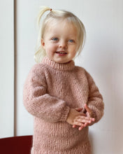 Indlæs billede til gallerivisning Opskrift på Novice Sweater Junior fra PetiteKnit