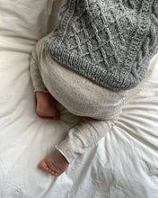 Indlæs billede til gallerivisning Opskrift på Moby Slipover Baby fra PetiteKnit