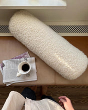 Indlæs billede til gallerivisning Opskrift på Teddy Pillow fra PetiteKnit