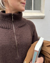 Indlæs billede til gallerivisning Opskrift på Zipper Sweater Light fra PetiteKnit