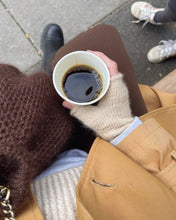 Indlæs billede til gallerivisning Opskrift på Penny Gloves fra PetiteKnit