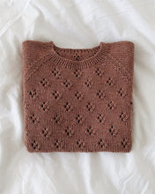 Indlæs billede til gallerivisning Opskrift på Rigmors Sommerbluse Junior fra PetiteKnit