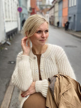 Indlæs billede til gallerivisning Opskrift på September Jakke fra PetiteKnit