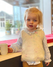 Indlæs billede til gallerivisning Opskrift på Stockholm Slipover Mini fra PetiteKnit