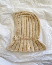 Indlæs billede til gallerivisning Opskrift på Sunday Balaclava Baby fra PetiteKnit