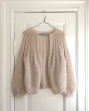 Indlæs billede til gallerivisning Opskrift på Sunday Cardigan - Mohair Edition fra PetiteKnit