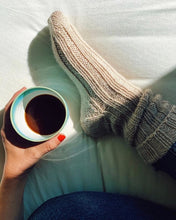 Indlæs billede til gallerivisning Opskrift på Sunday Socks fra PetiteKnit
