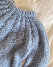 Indlæs billede til gallerivisning Opskrift på Sunday Sweater Junior fra PetiteKnit