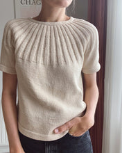 Indlæs billede til gallerivisning Opskrift på Sunday Tee fra PetiteKnit