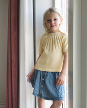 Indlæs billede til gallerivisning Opskrift på Sunday Tee Junior fra PetiteKnit
