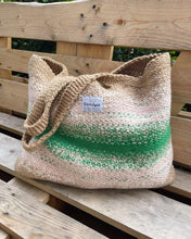 Indlæs billede til gallerivisning Opskrift på Technicolor Shopper fra PetiteKnit