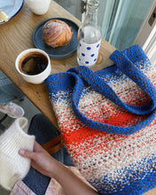 Indlæs billede til gallerivisning Opskrift på Technicolor Tote Bag fra PetiteKnit