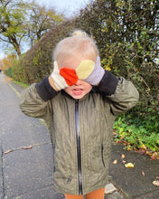 Indlæs billede til gallerivisning Opskrift på Vesterhavsvanter Junior fra PetiteKnit