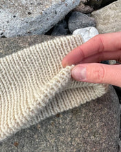 Indlæs billede til gallerivisning Opskrift på Weekend Pandebånd fra PetiteKnit