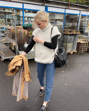 Indlæs billede til gallerivisning Opskrift på Weekend Slipover fra PetiteKnit