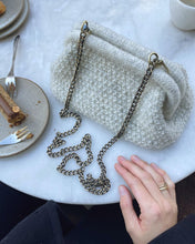 Indlæs billede til gallerivisning Opskrift på Winter Clutch fra PetiteKnit