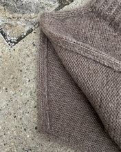 Indlæs billede til gallerivisning Opskrift på Zipper Neck fra PetiteKnit