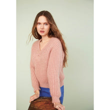 Indlæs billede til gallerivisning Opskrift på Saga Genser 2002-3 fra Sandnes Garn