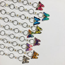 Indlæs billede til gallerivisning Strikkefisk med sommerfuglemotiv