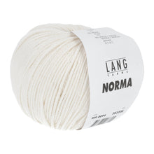 Indlæs billede til gallerivisning Norma Snonings T-shirt strikkekit [Norma] Lang Yarns
