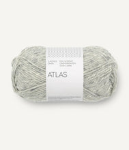 Indlæs billede til gallerivisning Hannah Jacket - strikkekit [Atlas] PetiteKnit
