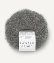 Indlæs billede til gallerivisning Kumulus Bluse PetiteKnit strikkekit [Tynn Silk Mohair]
