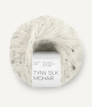 Indlæs billede til gallerivisning Kumulus Bluse PetiteKnit strikkekit [Tynn Silk Mohair]
