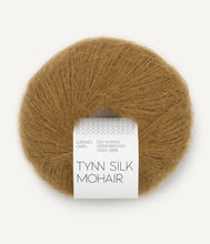 Indlæs billede til gallerivisning Kumulus Bluse PetiteKnit strikkekit [Tynn Silk Mohair]

