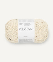 Indlæs billede til gallerivisning Louvre Sweater - strikkekit [Peer Gynt] PetiteKnit
