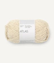 Indlæs billede til gallerivisning Hannah Jacket - strikkekit [Atlas] PetiteKnit
