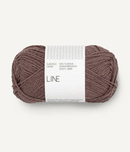 Indlæs billede til gallerivisning Alice Top PetiteKnit strikkekit [Line]

