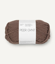 Indlæs billede til gallerivisning Louvre Sweater - strikkekit [Peer Gynt] PetiteKnit
