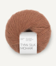Indlæs billede til gallerivisning Kumulus Bluse PetiteKnit strikkekit [Tynn Silk Mohair]

