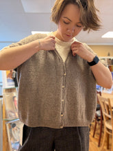 Indlæs billede til gallerivisning Elegant Jacket [garnpakke]

