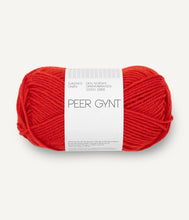 Indlæs billede til gallerivisning Louvre Sweater - strikkekit [Peer Gynt] PetiteKnit
