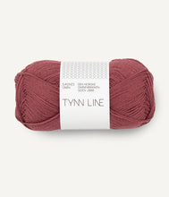 Indlæs billede til gallerivisning Cloud Top PetiteKnit strikkekit [Tynn Line]
