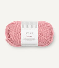 Indlæs billede til gallerivisning Hanna Sweater V-Neck - strikkekit [Atlas] PetiteKnit
