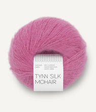 Indlæs billede til gallerivisning Kumulus Bluse PetiteKnit strikkekit [Tynn Silk Mohair]

