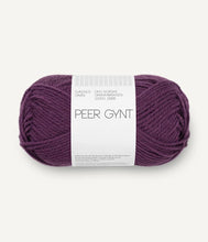 Indlæs billede til gallerivisning Louvre Sweater - strikkekit [Peer Gynt] PetiteKnit
