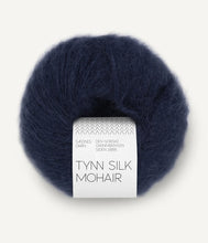 Indlæs billede til gallerivisning Kumulus Bluse PetiteKnit strikkekit [Tynn Silk Mohair]
