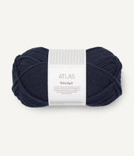 Indlæs billede til gallerivisning Hanna Sweater V-Neck - strikkekit [Atlas] PetiteKnit
