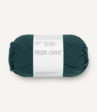 Indlæs billede til gallerivisning Louvre Sweater - strikkekit [Peer Gynt] PetiteKnit
