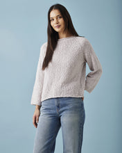 Indlæs billede til gallerivisning Bluse med rullekant strikkekit [Ida byPermin] 898302
