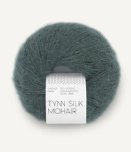 Indlæs billede til gallerivisning Kumulus Bluse PetiteKnit strikkekit [Tynn Silk Mohair]
