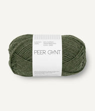 Indlæs billede til gallerivisning Louvre Sweater - strikkekit [Peer Gynt] PetiteKnit
