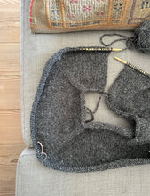 Indlæs billede til gallerivisning Foundation Cardigan

