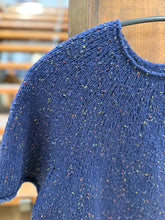 Indlæs billede til gallerivisning Plain Yoke Tee 20 garnpakke [cotton tweed]
