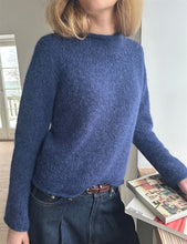 Indlæs billede til gallerivisning Plain Yoke Pullover
