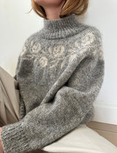 Indlæs billede til gallerivisning Rosie Yoke Sweater

